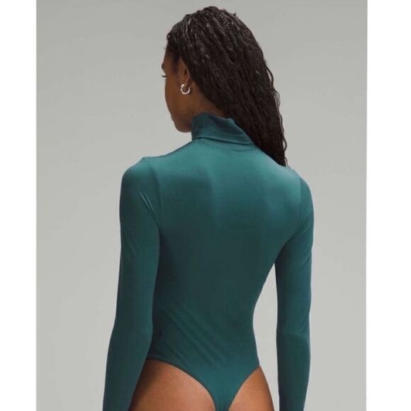 LULULEMON Wundermost Ultra-Soft Nulu Turtleneck Bodysuit Storm Teal NWT - Picture 2 of 8